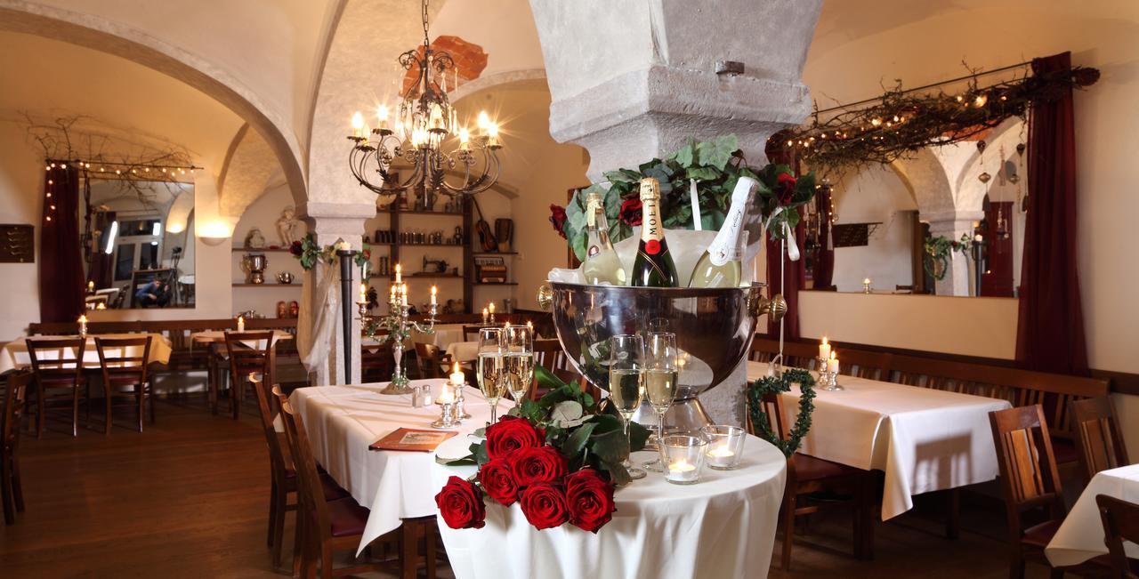 Gasthof Zur Post Riedenburg Esterno foto